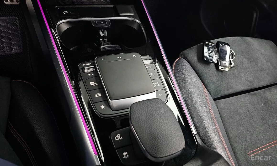 Фото 18 - Mercedes-Benz GLB-Class