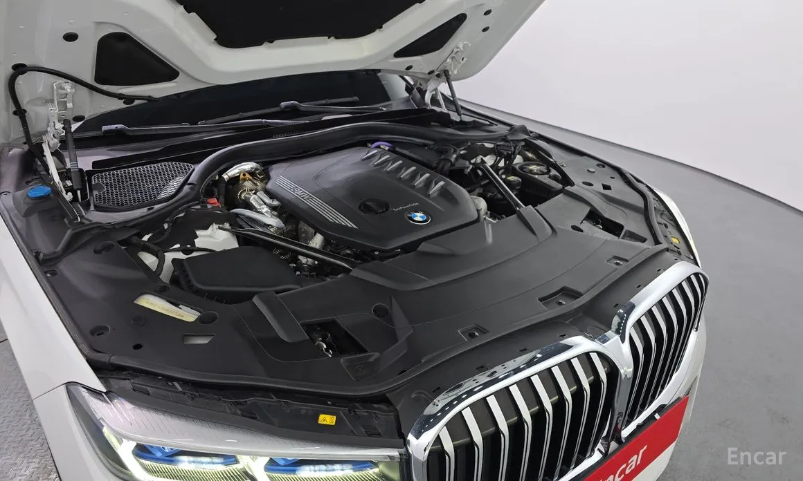 Фото 6 - BMW 7 Series