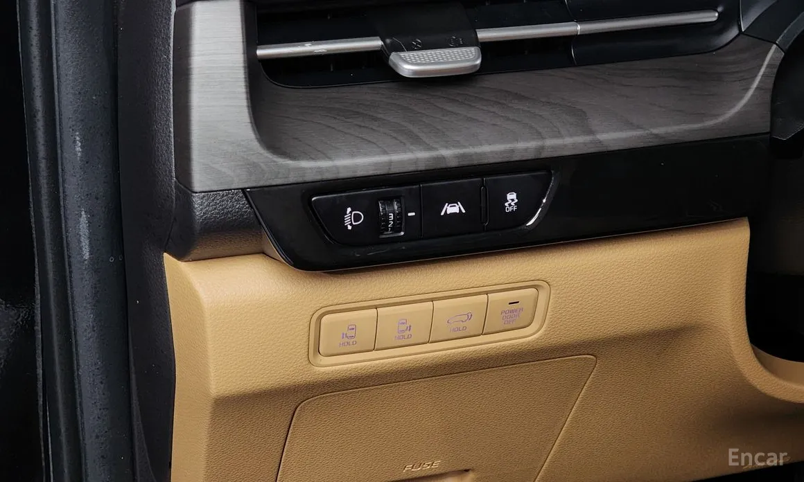 Фото 14 - Kia Carnival