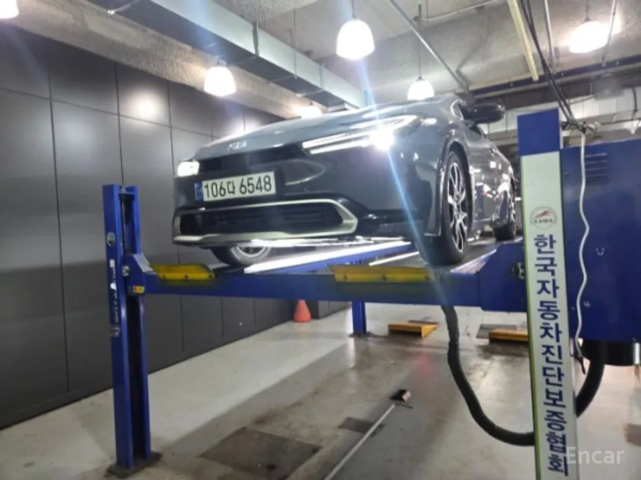 Фото 1 - Toyota Prius