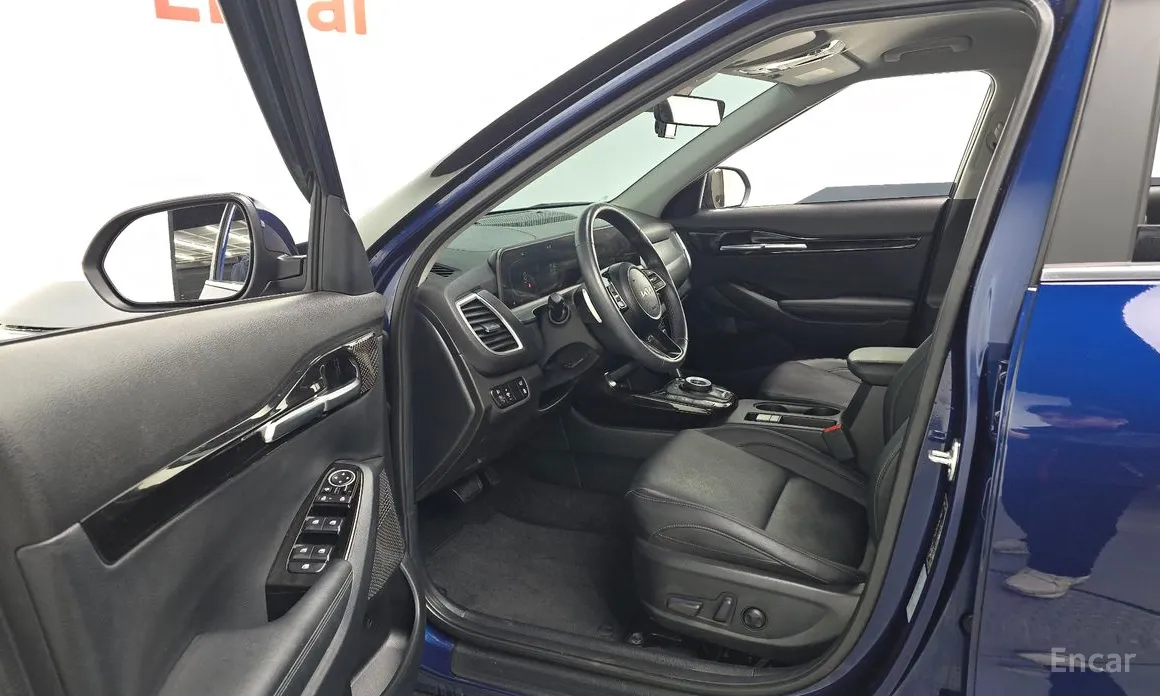 Фото 10 - Kia Seltos