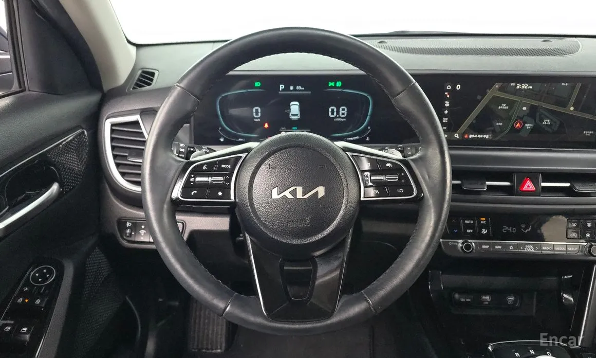 Фото 13 - Kia Seltos