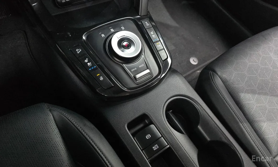 Фото 9 - Kia Seltos