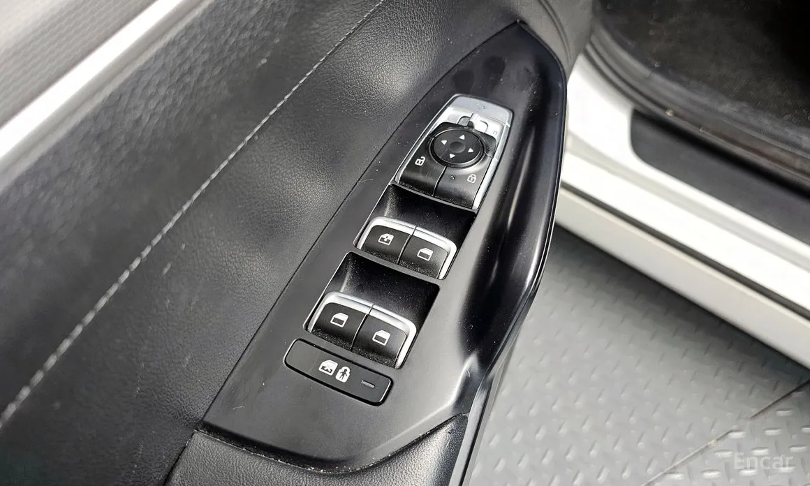 Фото 18 - Kia K5