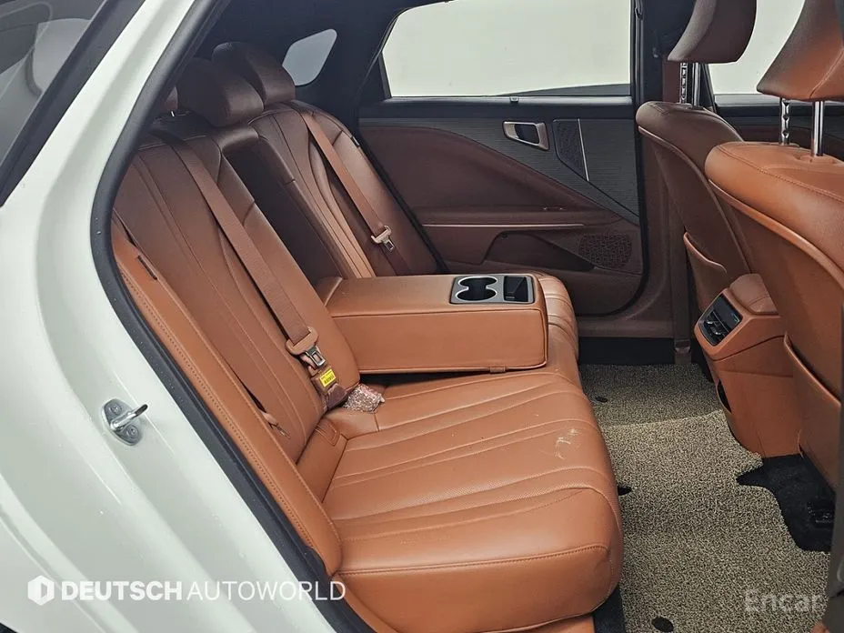 Фото 12 - Kia K8