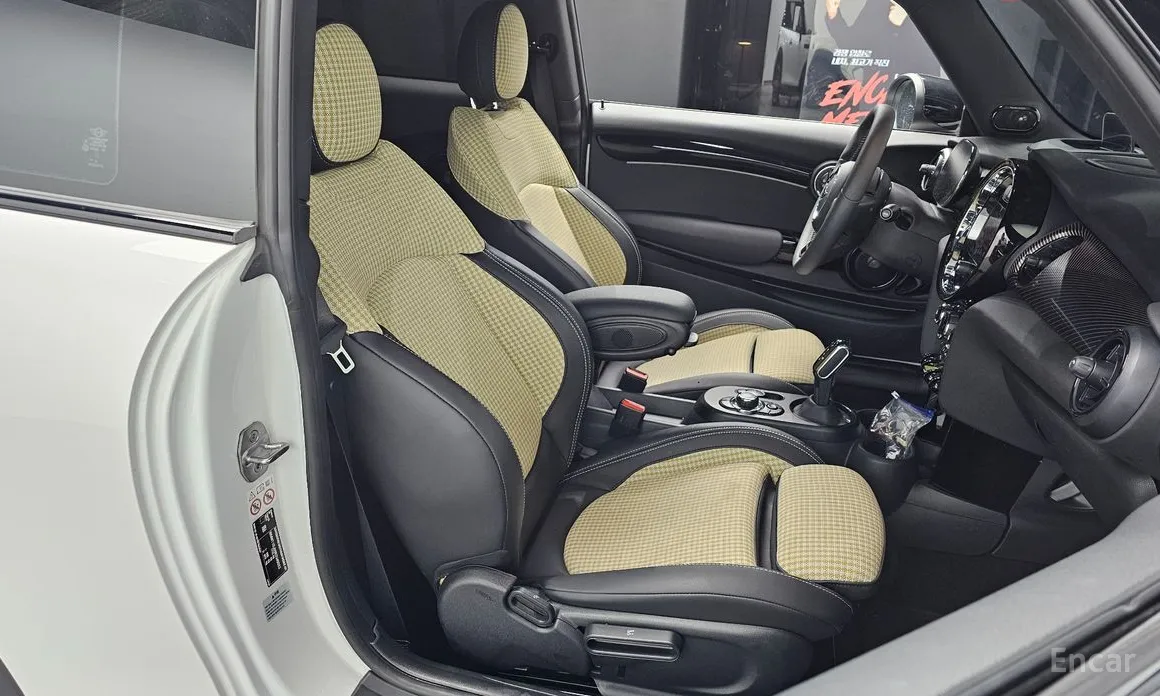 Фото 10 - Mini Cooper