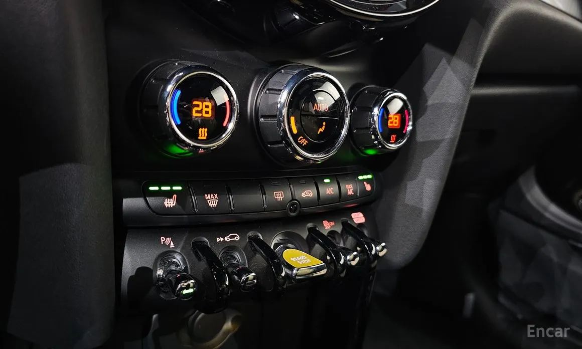 Фото 19 - Mini Cooper