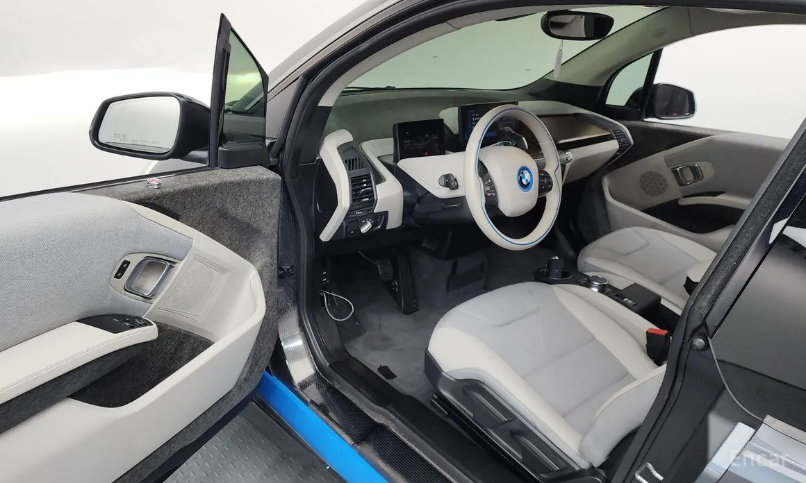 Фото 10 - BMW i3