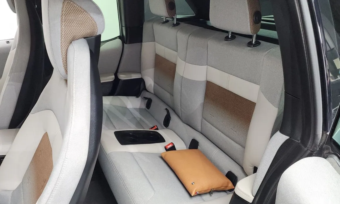 Фото 12 - BMW i3