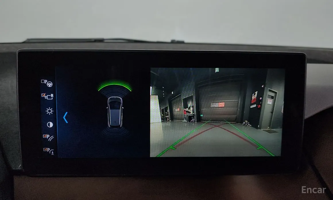 Фото 17 - BMW i3