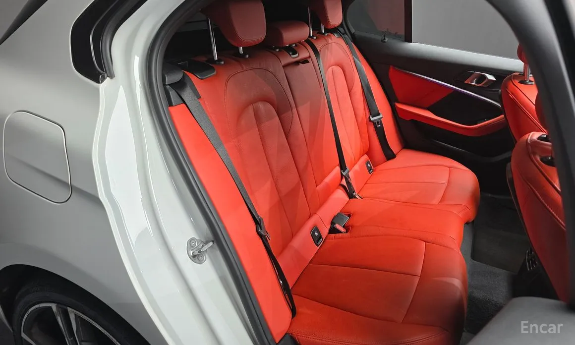 Фото 12 - BMW 1 Series