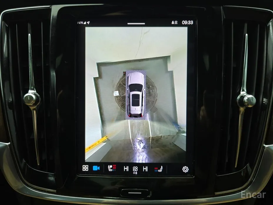 Фото 13 - Volvo V90