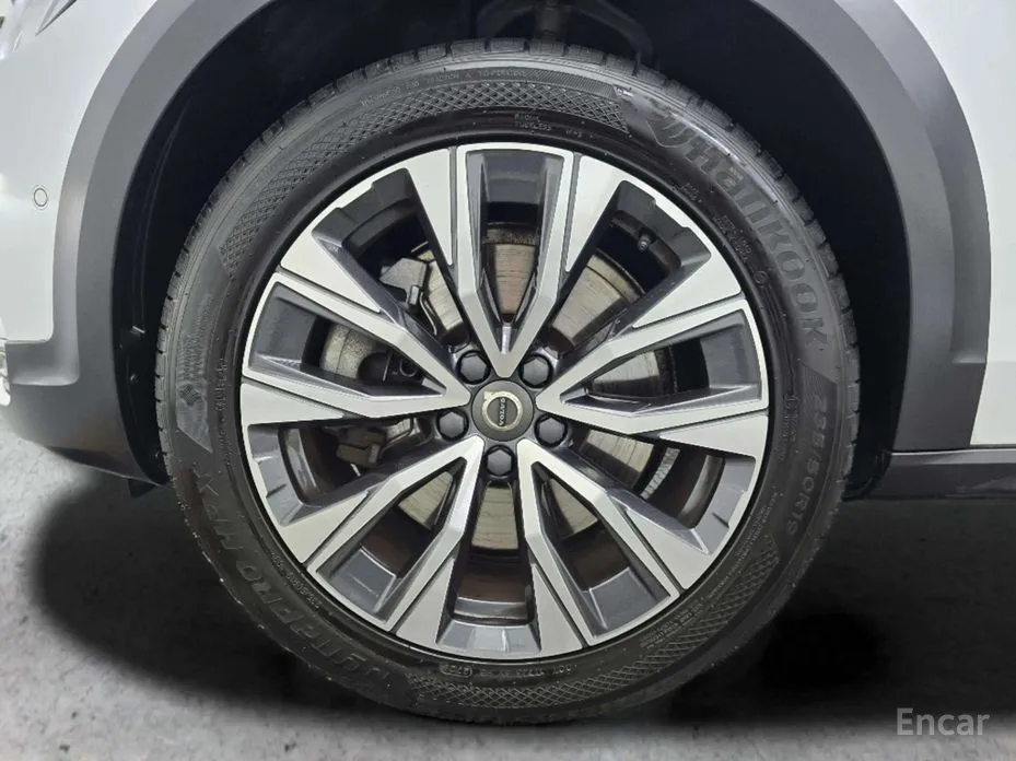 Фото 5 - Volvo V90