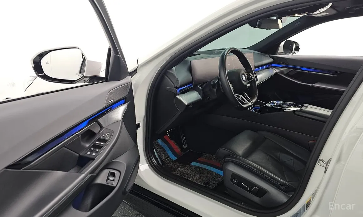 Фото 11 - BMW i5