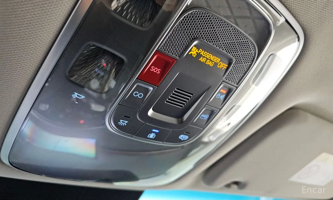 Фото 18 - Genesis GV70