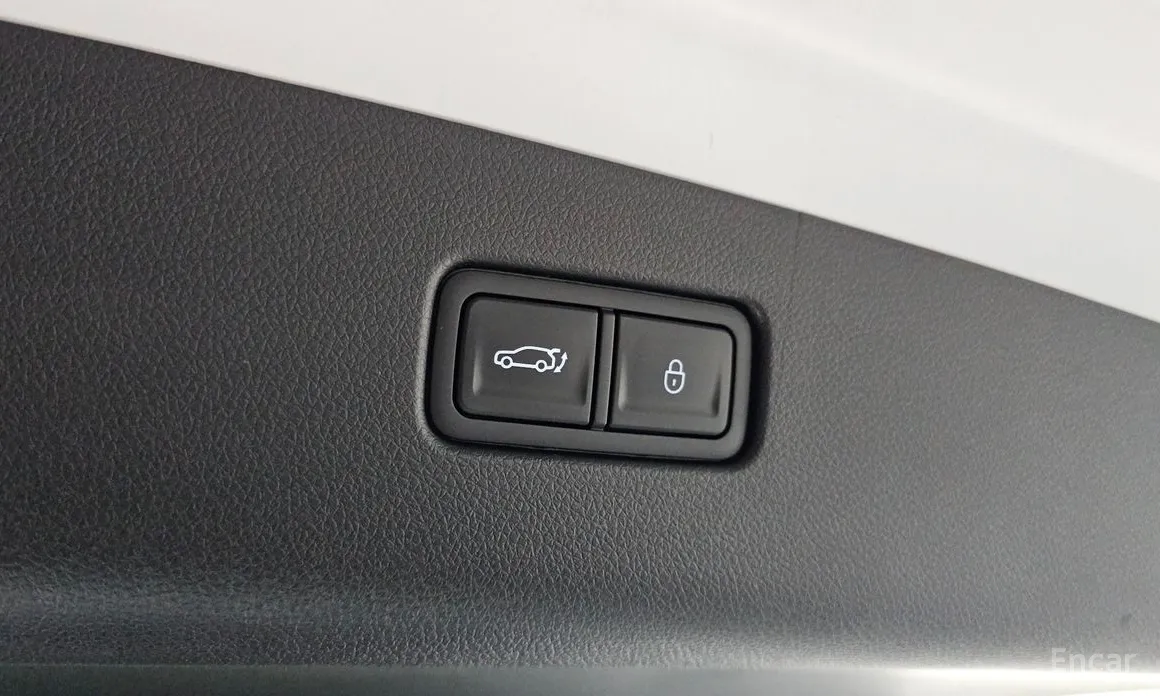 Фото 20 - Genesis GV70