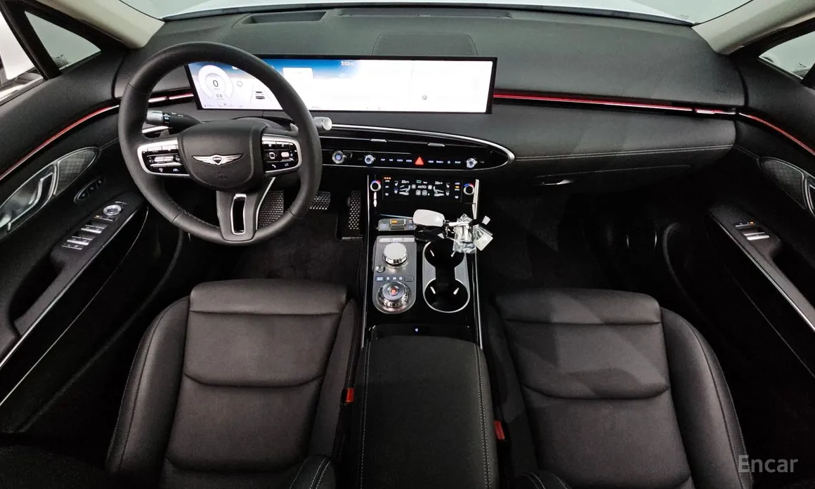 Фото 7 - Genesis GV70