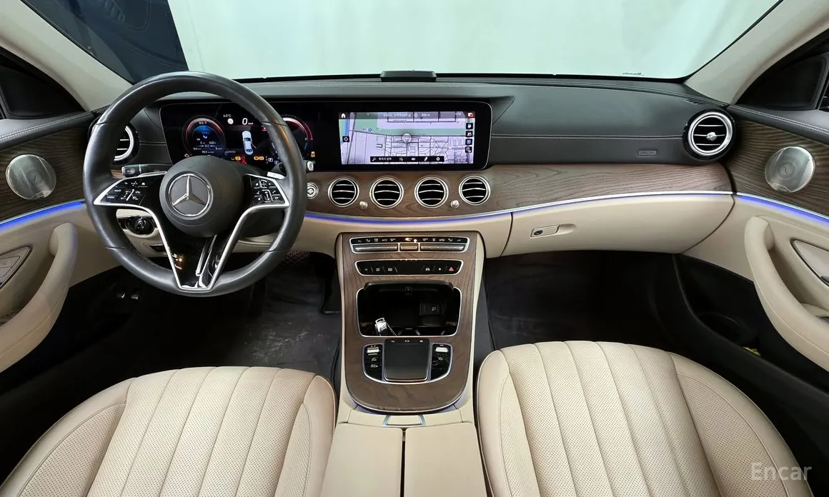 Фото 7 - Mercedes-Benz E-Class