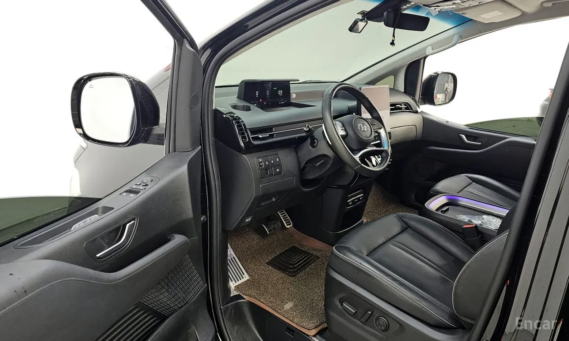 Фото 10 - Hyundai Staria