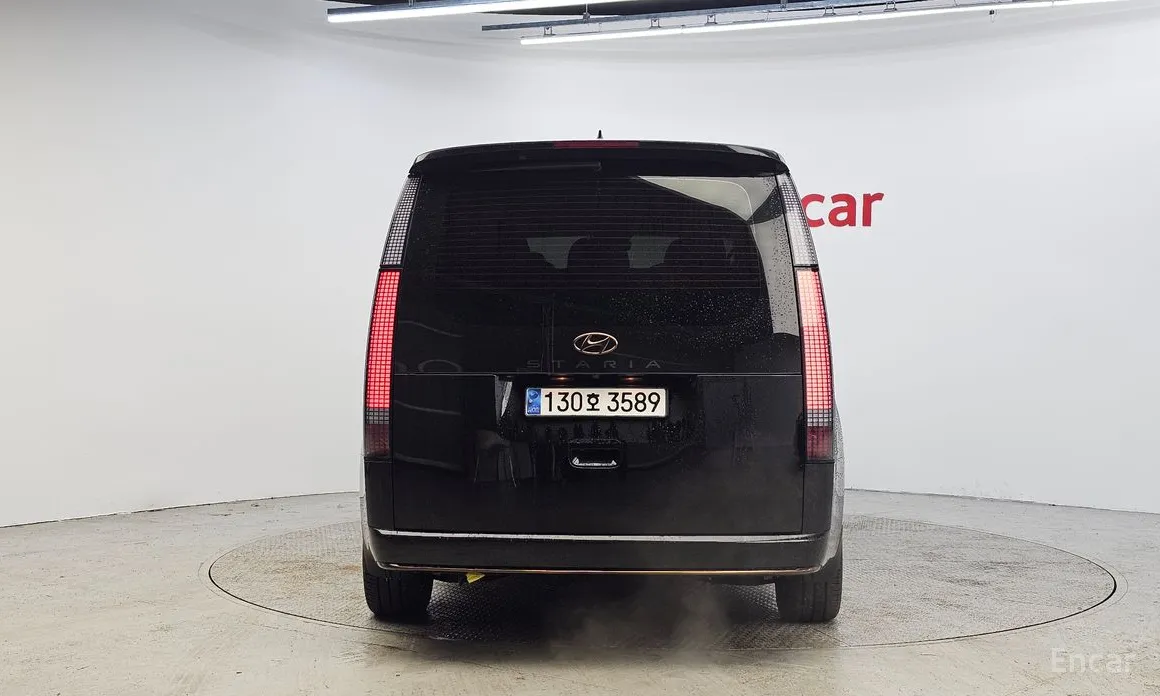 Фото 4 - Hyundai Staria