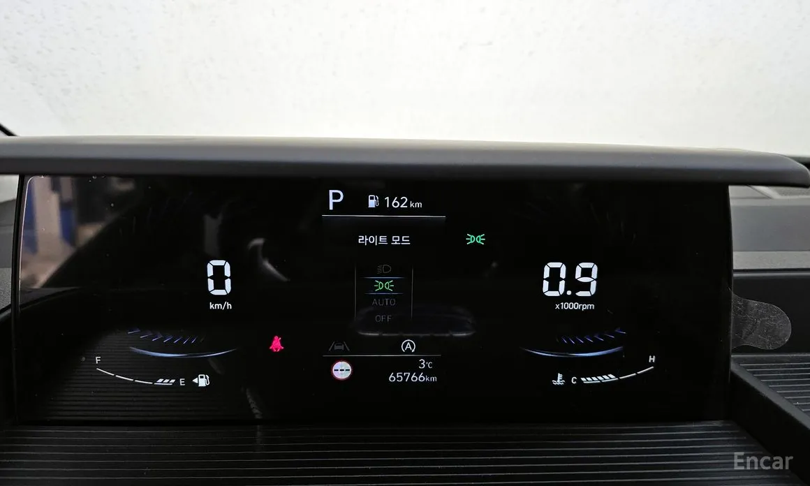 Фото 8 - Hyundai Staria