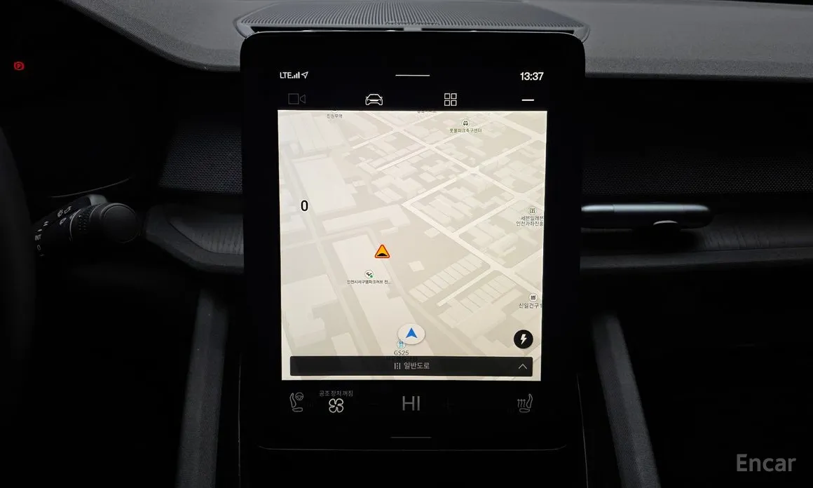 Фото 14 - Polestar 2