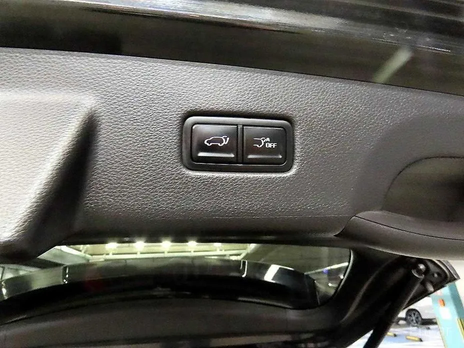 Фото 15 - Kia Carnival