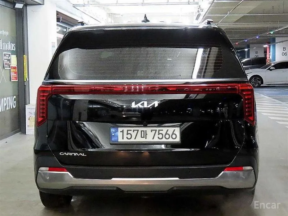 Фото 5 - Kia Carnival