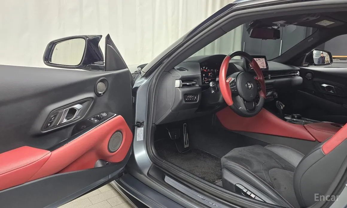 Фото 10 - Toyota Supra