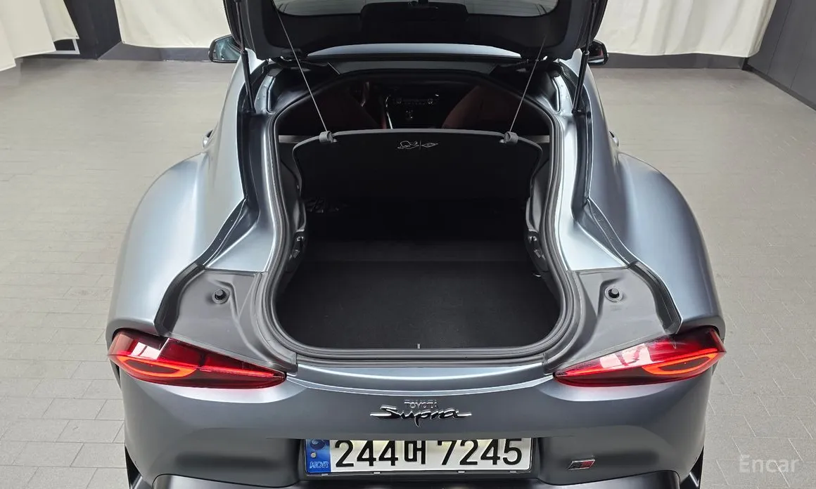 Фото 20 - Toyota Supra