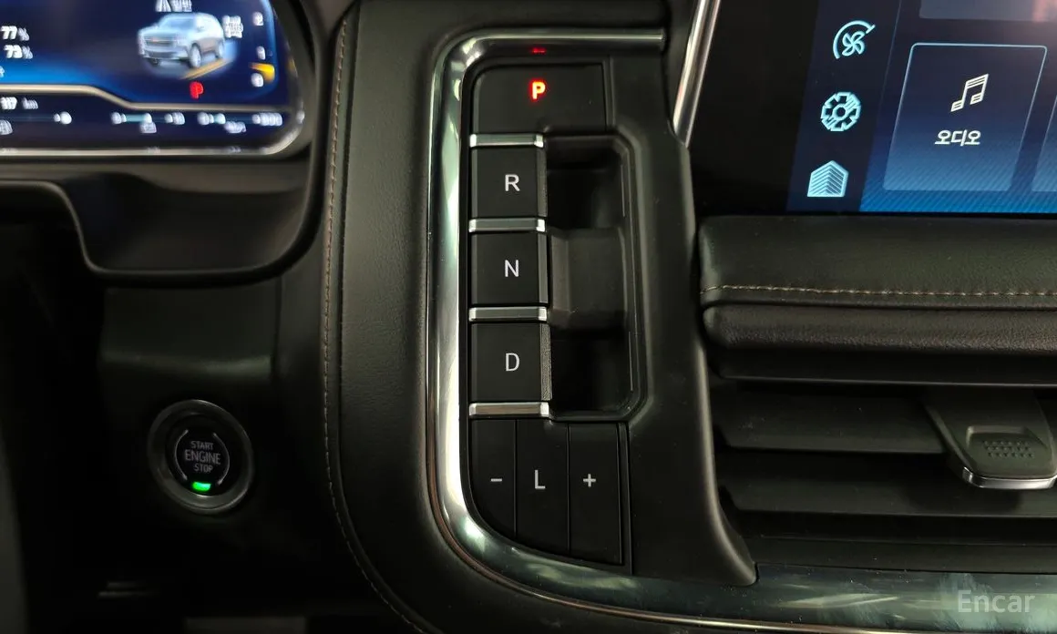 Фото 9 - Chevrolet Tahoe