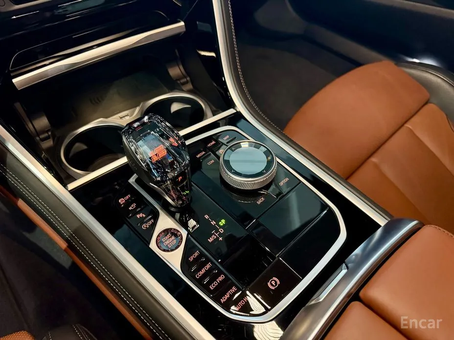 Photo 9 - BMW 8 Series