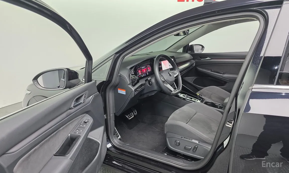 Фото 13 - Volkswagen Golf