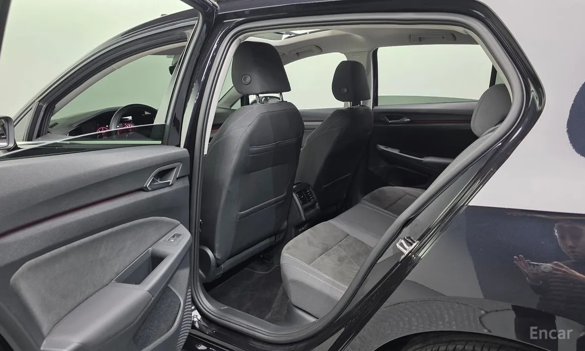 Фото 18 - Volkswagen Golf