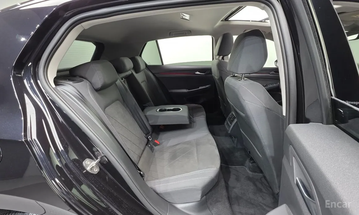 Фото 19 - Volkswagen Golf