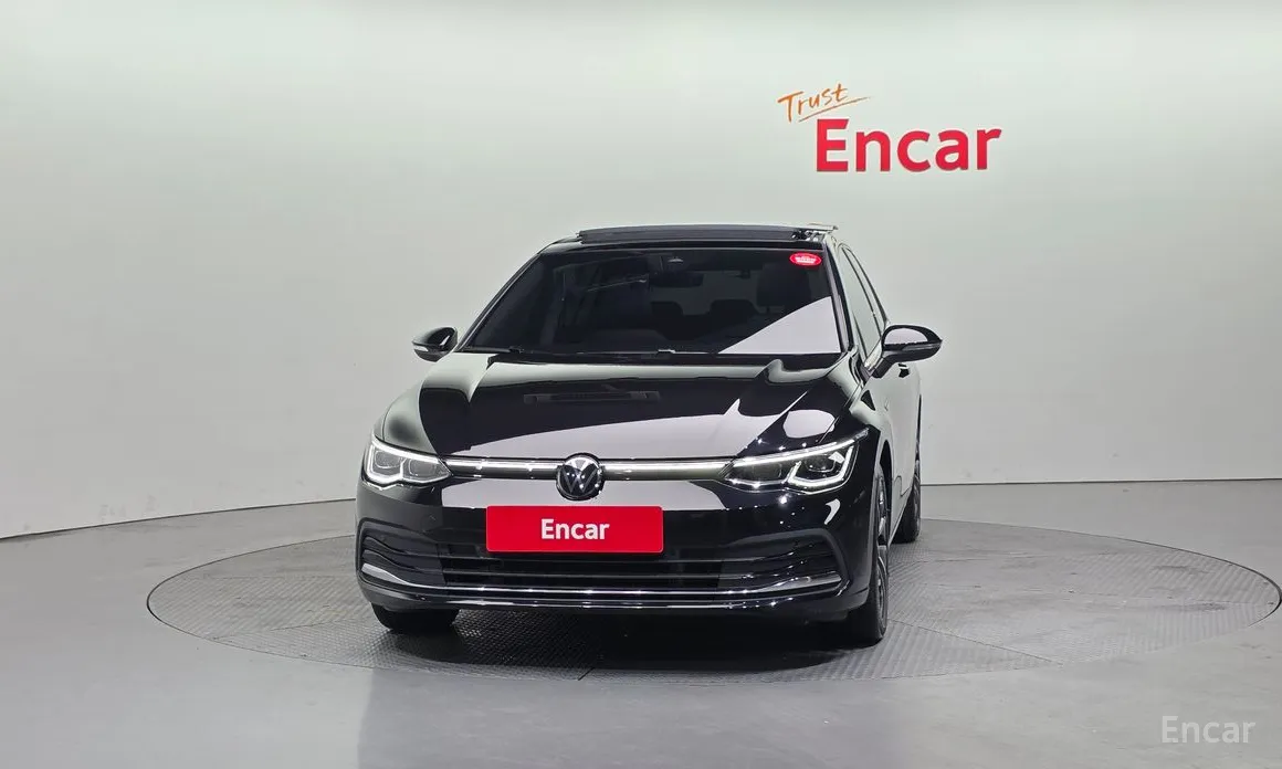 Фото 3 - Volkswagen Golf