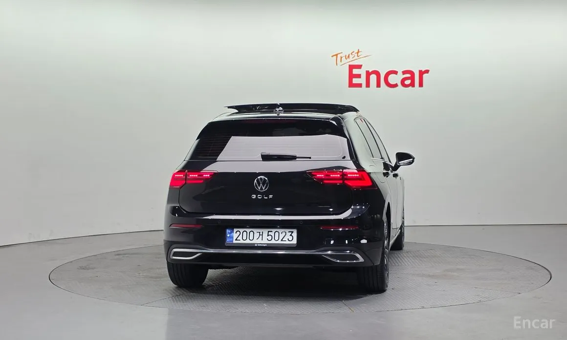 Фото 4 - Volkswagen Golf