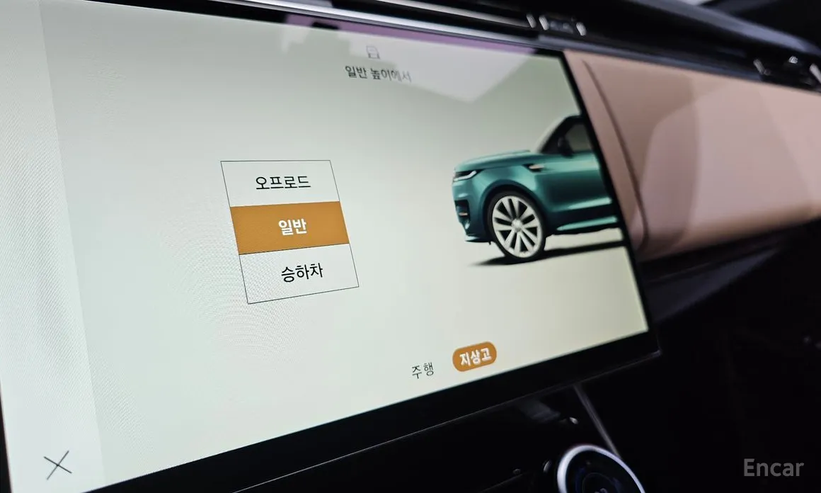 Фото 17 - Land Rover Range Rover Sport