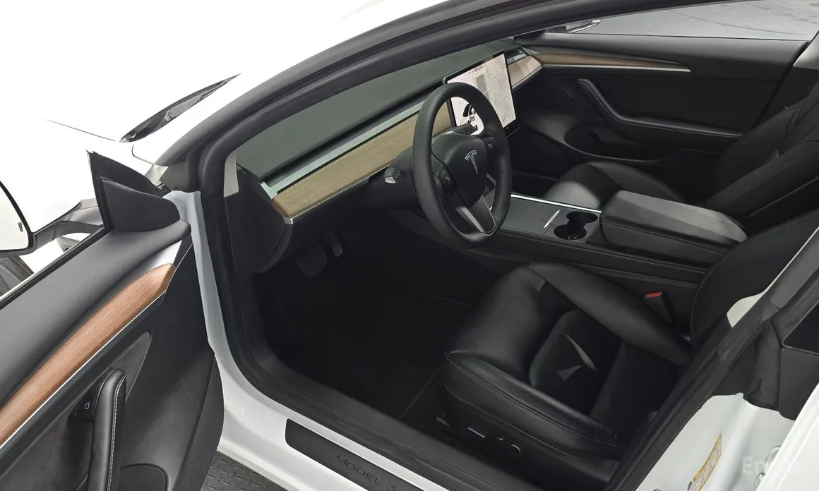 Фото 11 - Tesla Model 3