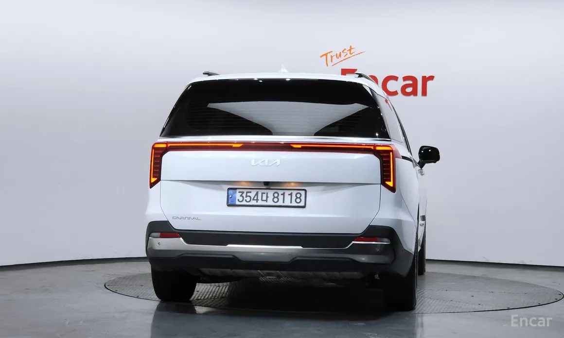 Фото 4 - Kia Carnival