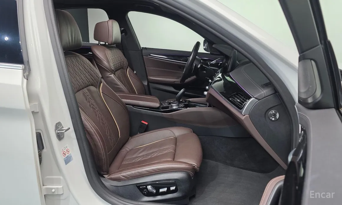 Фото 10 - BMW 5 Series