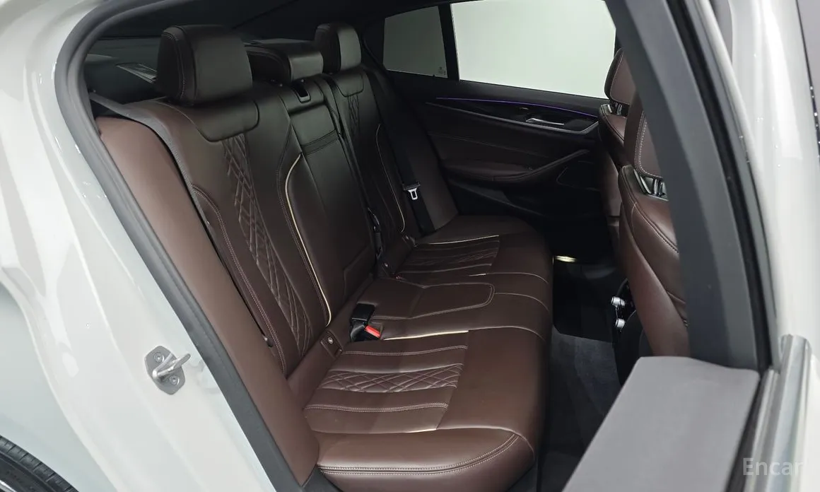 Фото 12 - BMW 5 Series