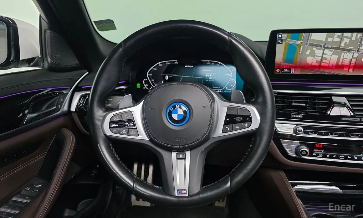 Фото 13 - BMW 5 Series