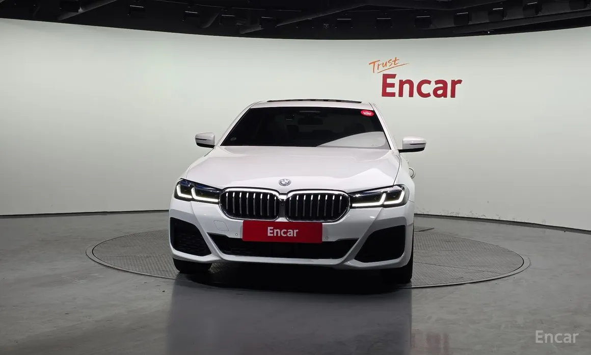 Фото 3 - BMW 5 Series