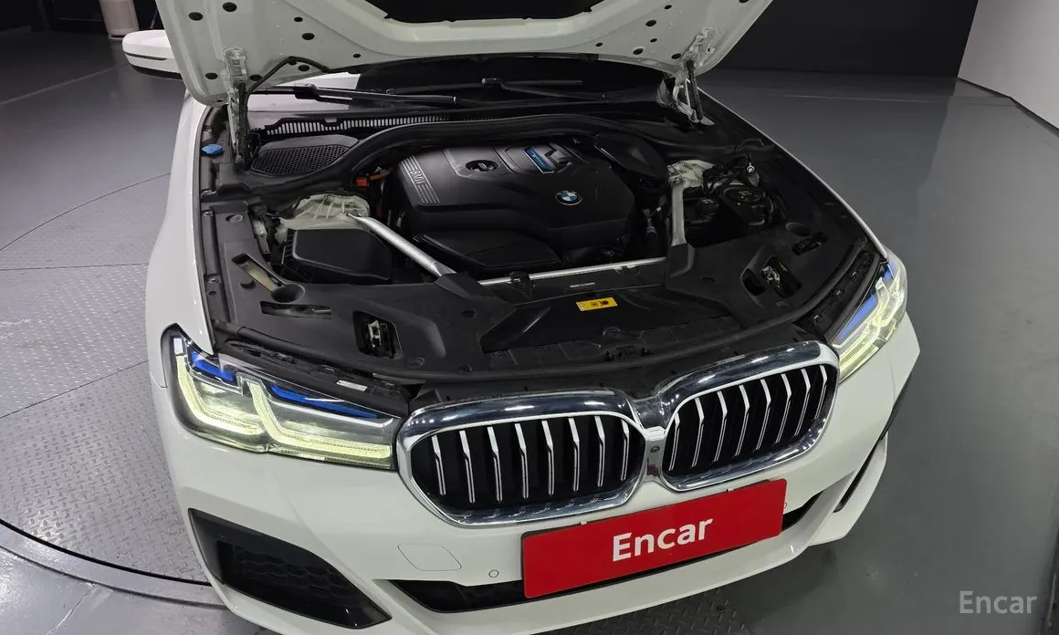 Фото 6 - BMW 5 Series