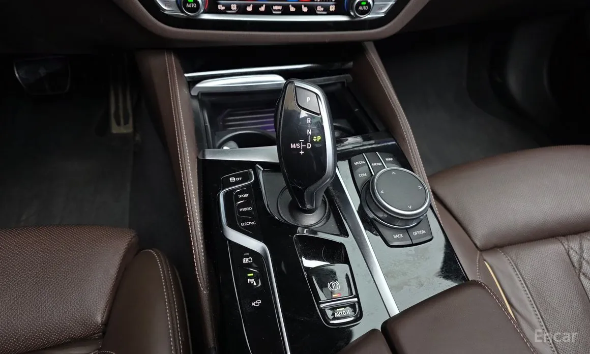 Фото 9 - BMW 5 Series