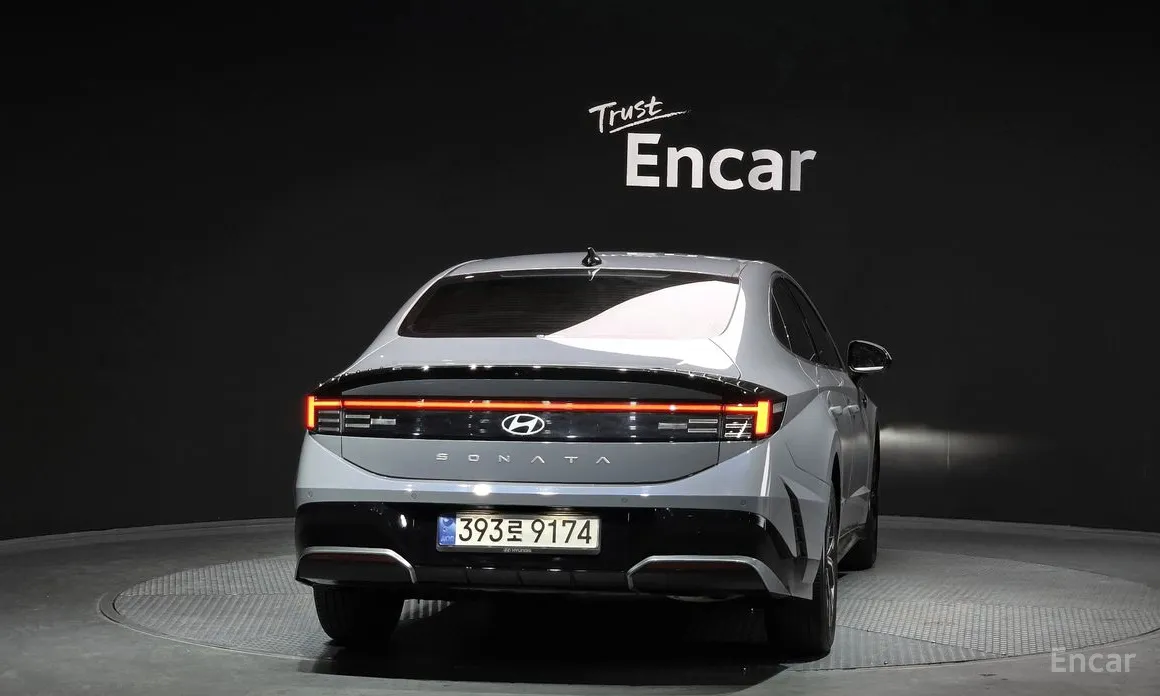 Фото 4 - Hyundai Sonata