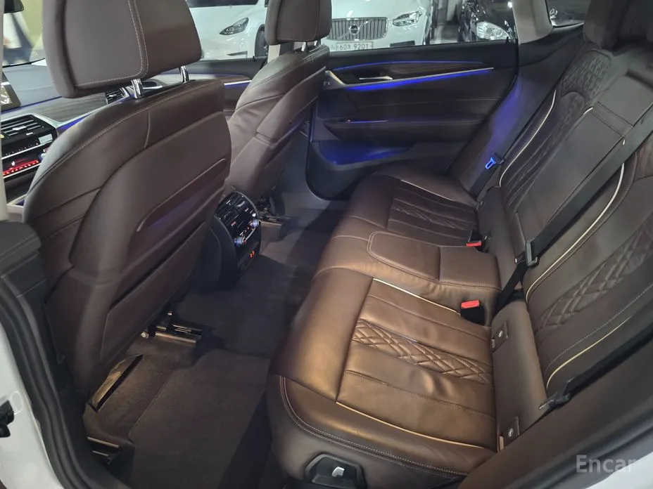 Фото 4 - BMW Gran Turismo