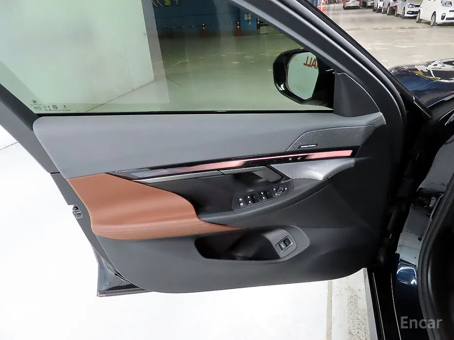 Фото 17 - BMW 5 Series