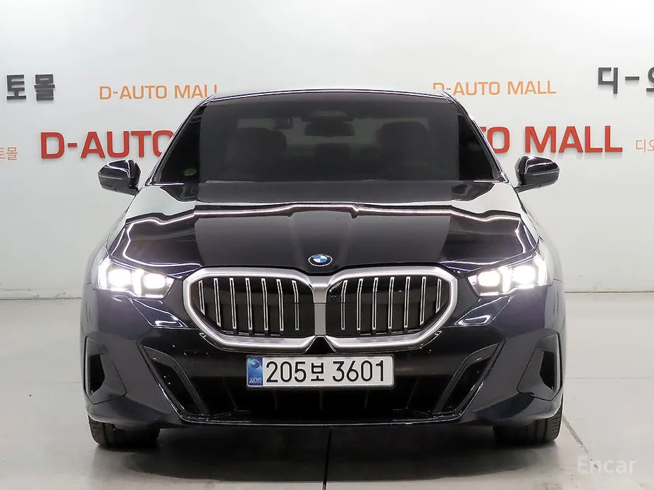 Фото 2 - BMW 5 Series